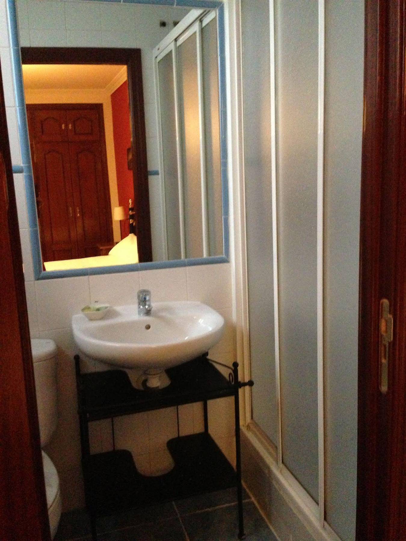 Hostal La Estrella Мадрид Экстерьер фото