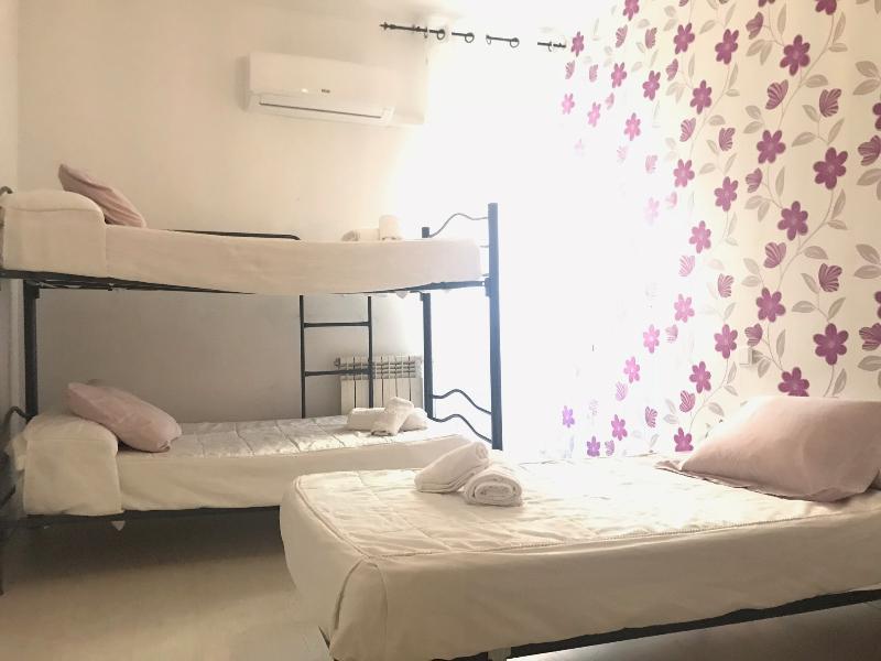 Hostal La Estrella Мадрид Экстерьер фото