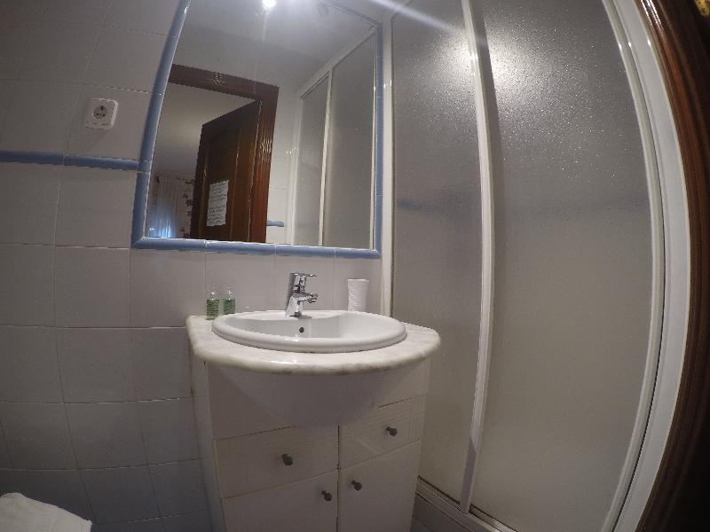 Hostal La Estrella Мадрид Экстерьер фото