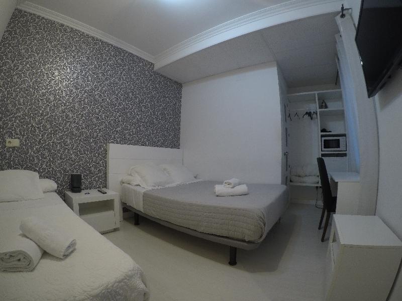 Hostal La Estrella Мадрид Экстерьер фото