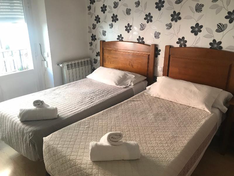 Hostal La Estrella Мадрид Экстерьер фото