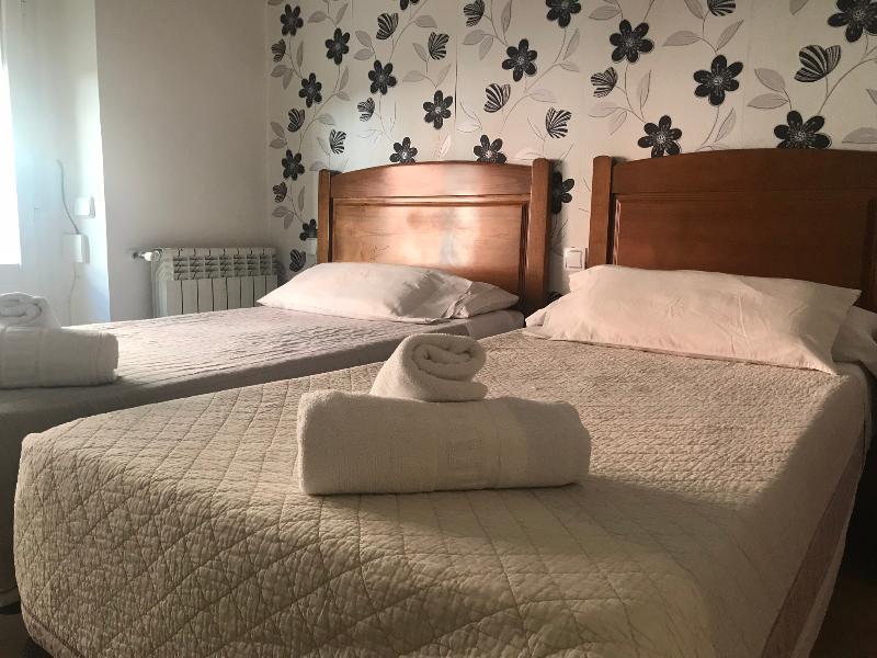 Hostal La Estrella Мадрид Экстерьер фото